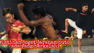 Latihan jaranan ada yang berkelahi