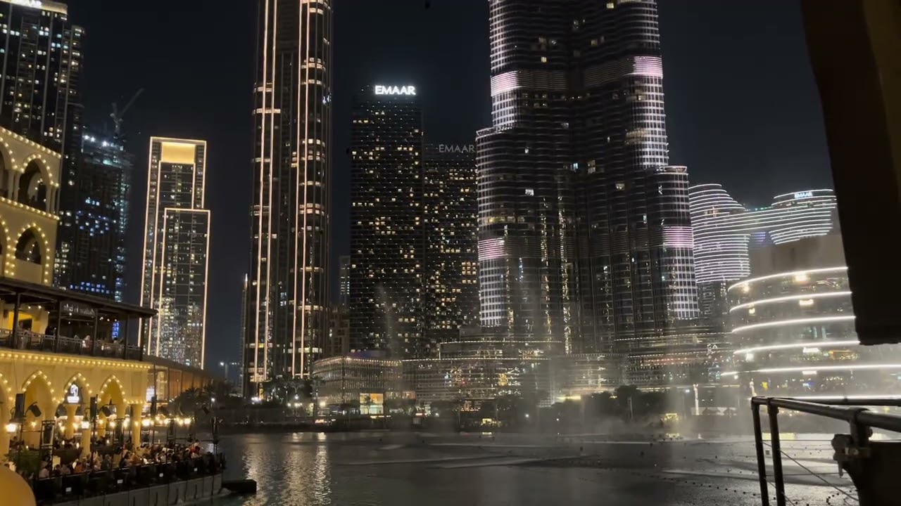 Fountain show at Burj Khalifa, Dubai