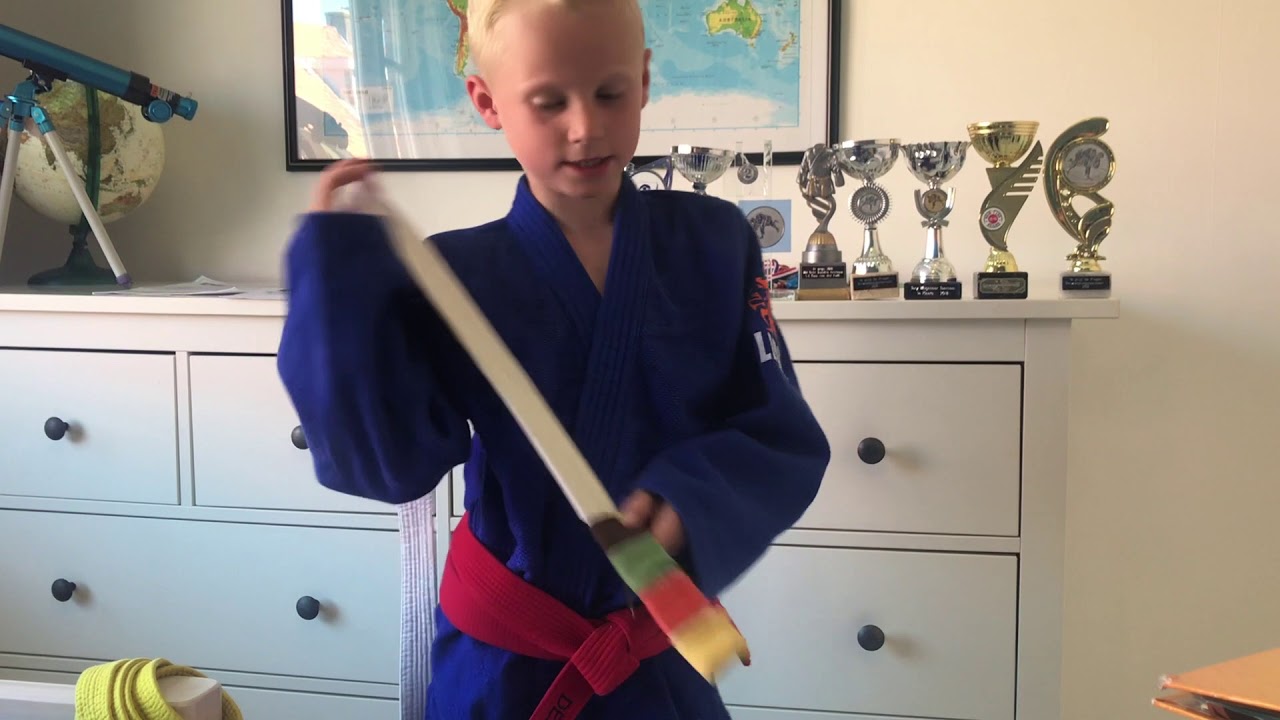 Zij zijn Celsius Willen Uitleg van judobanden en kleuren slippen - YouTube