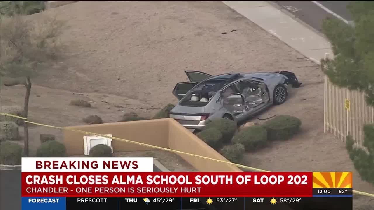 One person seriously hurt after crash in Chandler - YouTube