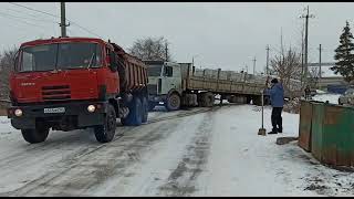 Tatra 815 S1 вытаскивает Маз 5432