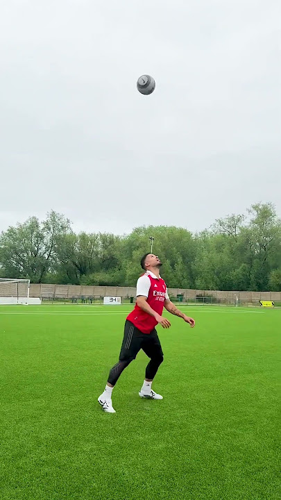 THIS NEYMAR FLICK IS CRAZY 🤯🇧🇷🔥