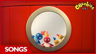 Video voorbeeld van "CBeebies: Twirlywoos Theme Song"