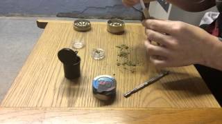 If I smoke flower, I smoke it like this!