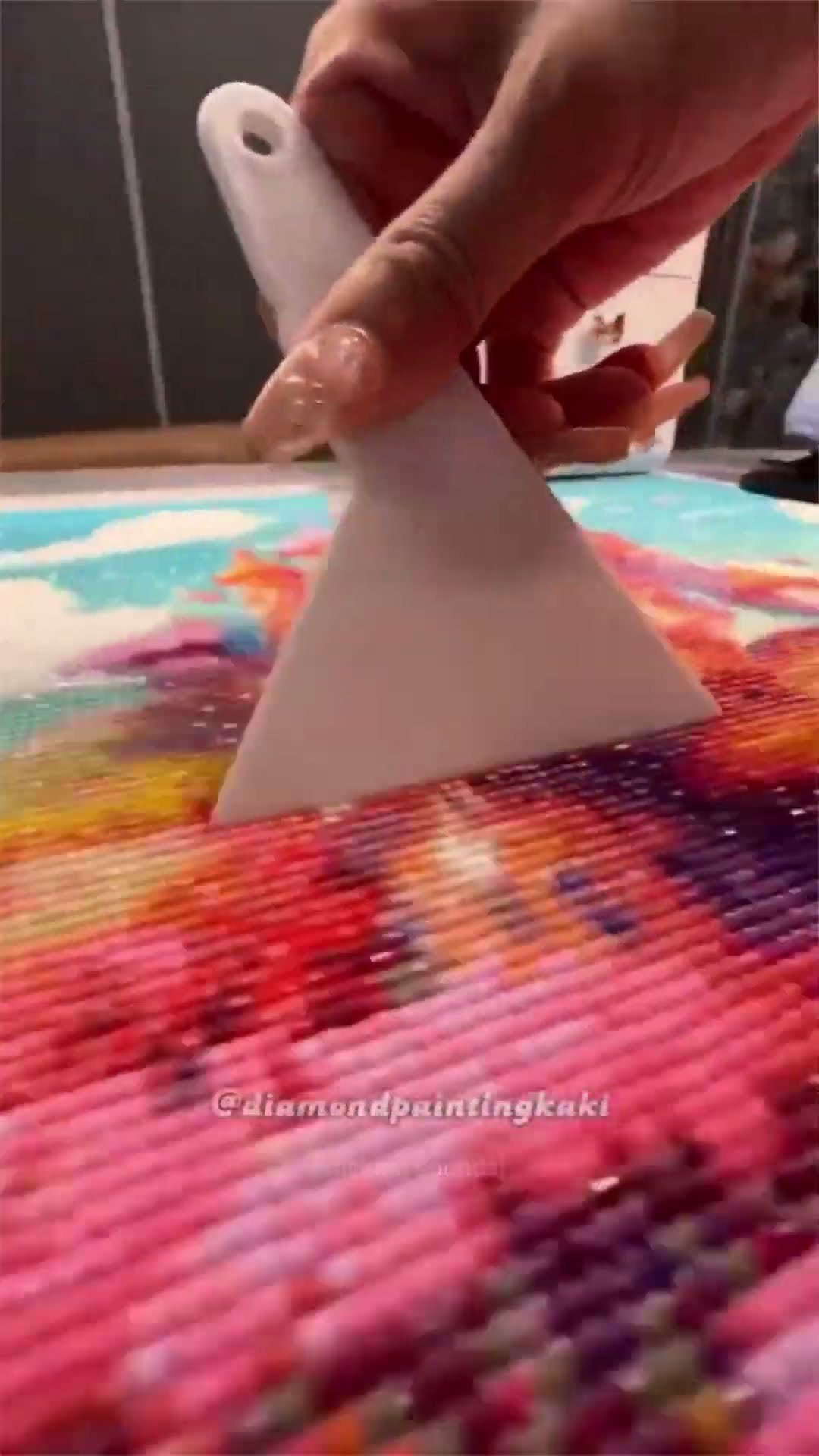 these colors are popping @DiamondPainting-Kaki #crafting #relaxing #asmr
