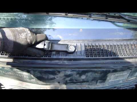 How to replace windshield wiper arms. Toyota Corolla years 2000 to 2010.