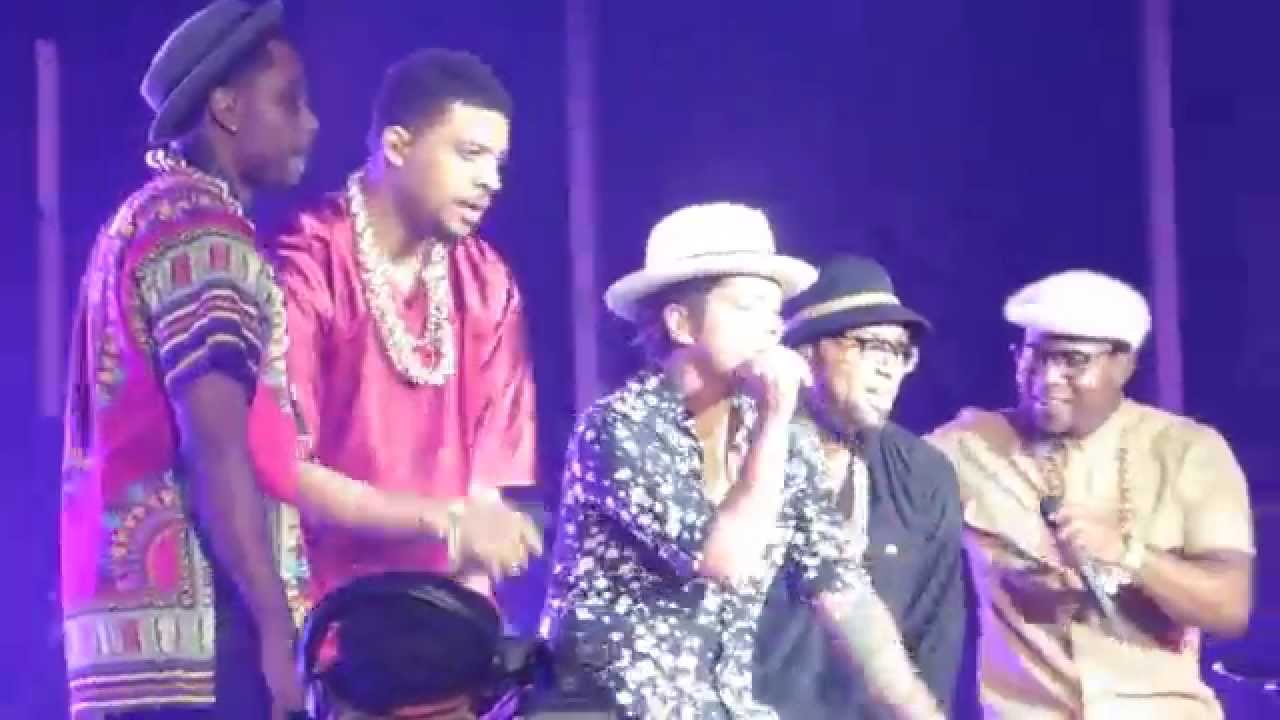 Bruno Mars -  Just the Way you Are at Rock in Rio