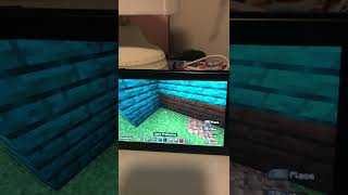 How to make A bunkbed with a gaming monitor under it no mods￼