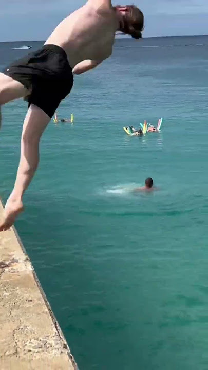 #flip #tricking #parkour #puertorico #beach #playa #travel #stunt #cliffjumping #corkscrew