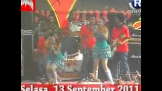 12 MONATA live lowayu paijo