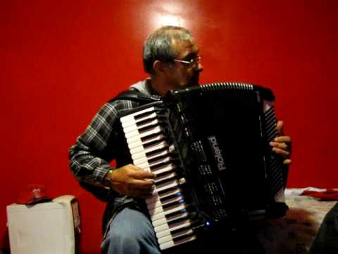 Accordion John : Under Paris Skies