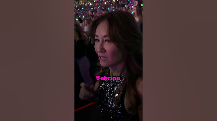 NEVER bring your boyfriend to a Sabrina Carpenter Show...