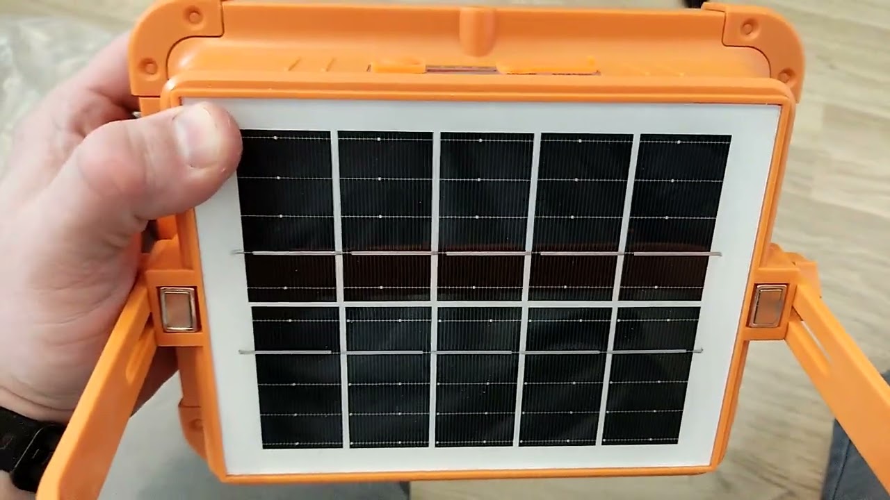 Обзор аккумуляторного фонаря-прожектора