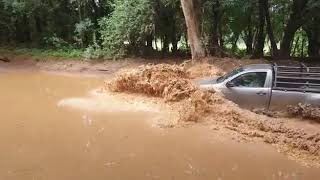 How not to cross a muddy pool at hennops 4x4 trail
