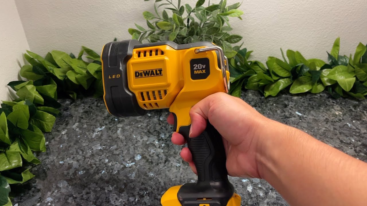 Dewalt 20V LED Handheld Spotlight Review