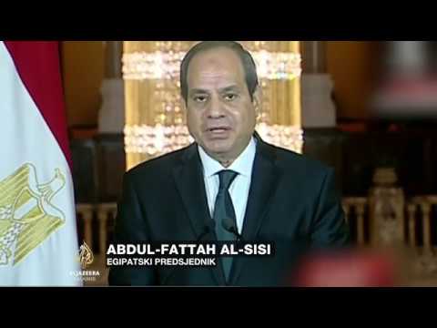 مصر تشن غارات جوية على ليبيا