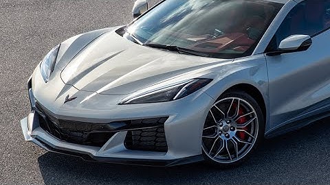 OFFICIAL C8 Corvette Z06 Photo Released! My Reaction...