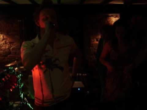 Exeter Rendez-Vous Bar Nov 2009 - first ever gig Reef Blink 182 Jet