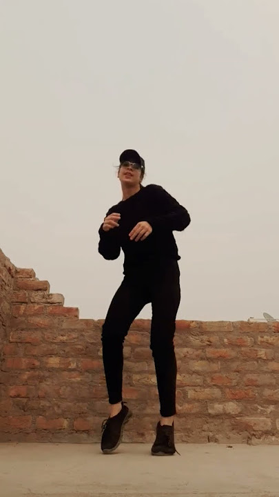 #kinnikinni #diljitdosanjh #english #dance #kinnikinnidance