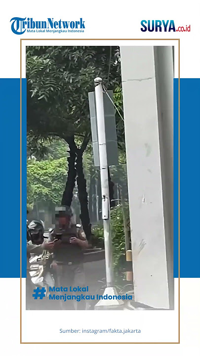 Diduga Aksi Petugas Satpol PP Rekam Rekannya Ketika Bertugas Mengatur Lalu Lintas, Hanya Sebentar?