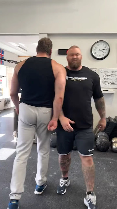 When you meet someone that is bigger than you (what never happens) 😅