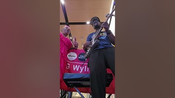 SHESHE & G-WYLL: MTA MUSIC UNDER NEW YORK- IMPROMPTU ENCORE - THE THRILL IS GONE - PENN/LIRR JULY 25