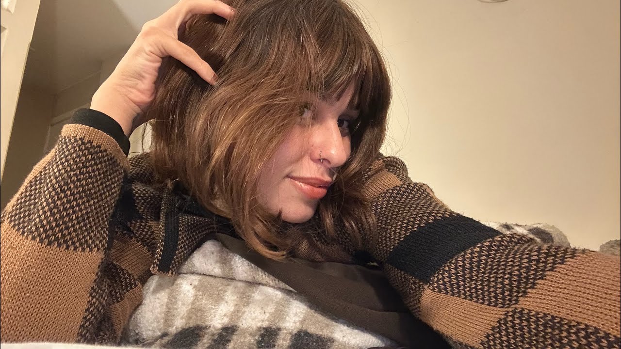 VOCÊ ESTÁ CARENTE ? #asmr 