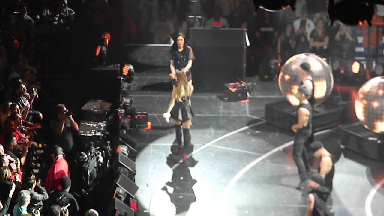 Jesse J & Ariana Grande - Bang Bang - Jingle Ball 2014 - Sunrise, FL