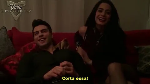 Shadowhunters: Emeraude Toubia e David Castro nos bastidores falando sobre "Rizzy"!