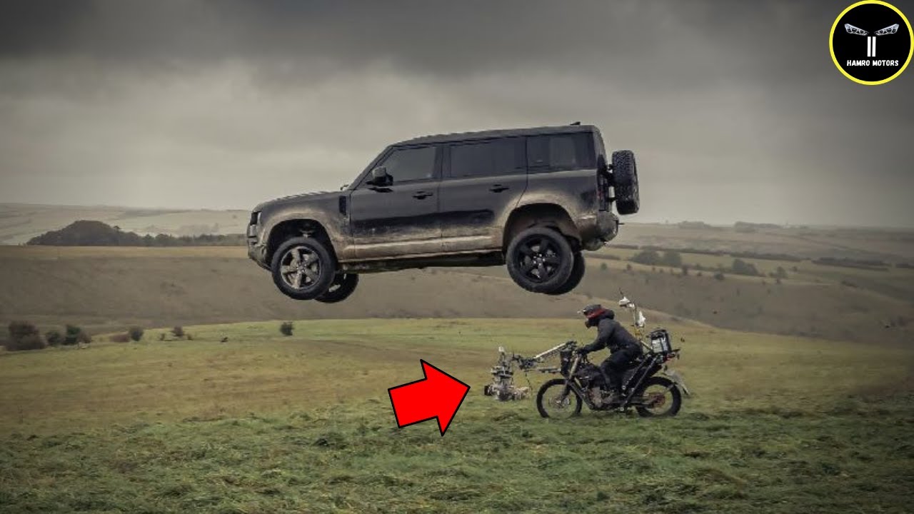 This is why Land Rover is Loved ! Power, Offroad & Towing - YouTube