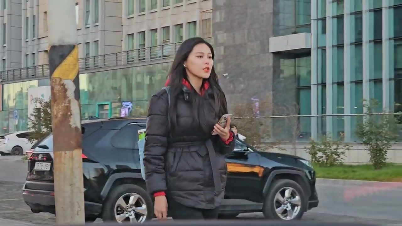 МОНГОЛИЯ 2025. УЛАН-БАТОР ИЗ ОКНА АВТОМОБИЛЯ. ПРОСПЕКТ МИРА В ЧАС ПИК. ULAANBAATAR CITY TRAVEL VIDEO