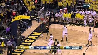 Melsahn Basabe Dunks