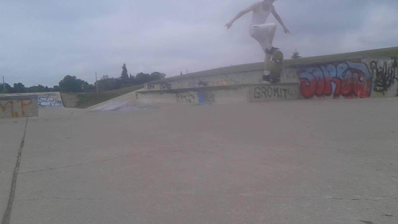Ollie on the pad 180 off | CLIPPED
