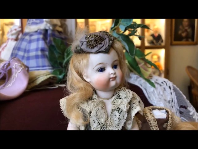 green emerald velvet dress French Market Bisque Shoulder Swivel Head Antique Doll