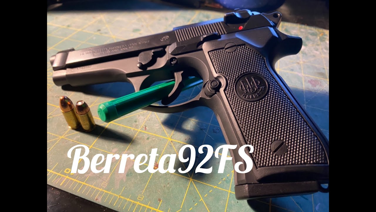 実銃ベレッタ分解/組み立て Beretta 92FS Field Strip - YouTube