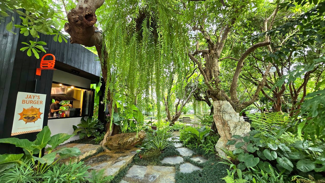 New gem, The O'liday Cafe recently opened in Nonthaburi, less than an hr drive west of Bangkok. 5☆.