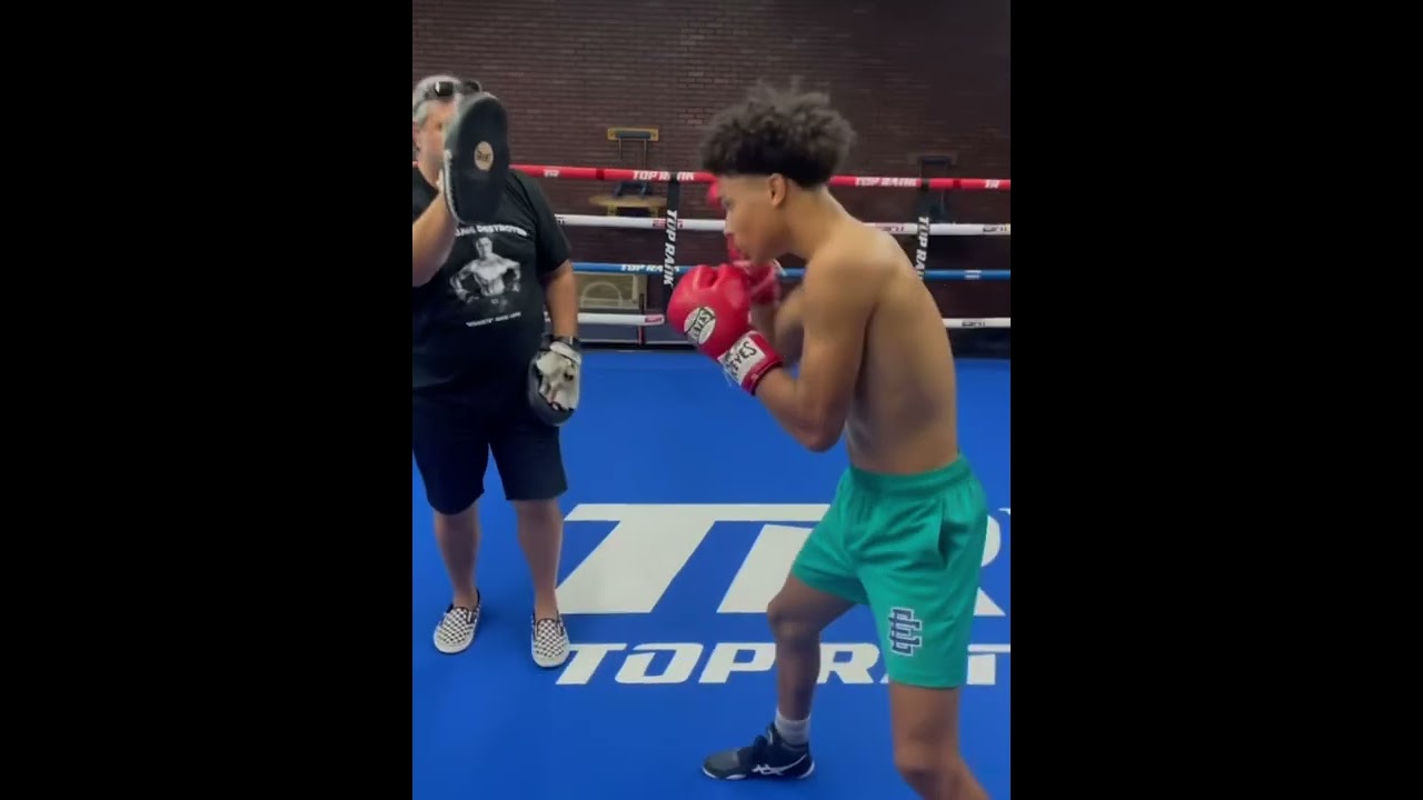 Dynamite David Lopez Working Grant Mexican Style Mitts (Old School) W/Dad At Top Rank Gym Las Vegas