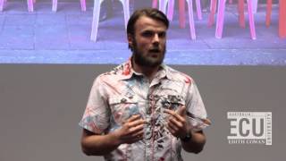Please sit down: Marcin Lipski, 2015 3MT Finalist