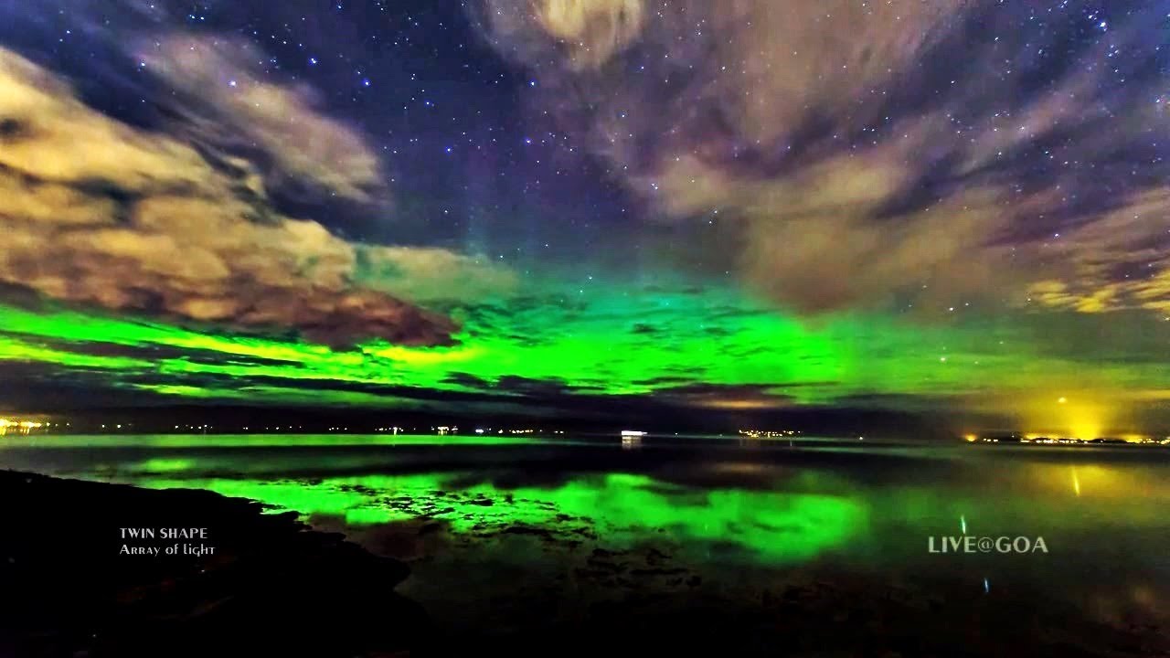 TWIN SHAPE - Array of light