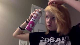 Attempting to do my old emo/scene hair *fail* :/