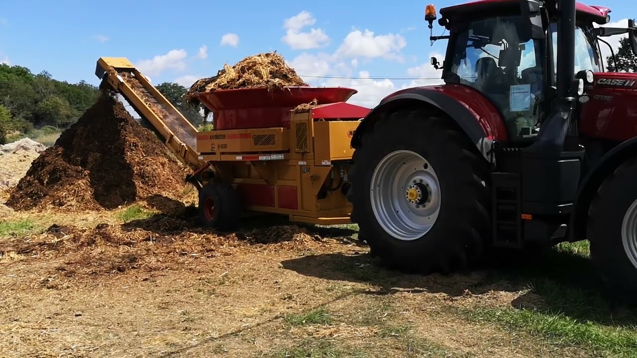 Grinding Wet Black Bales for Biogas | HayBuster H1030 + Case 270 HP