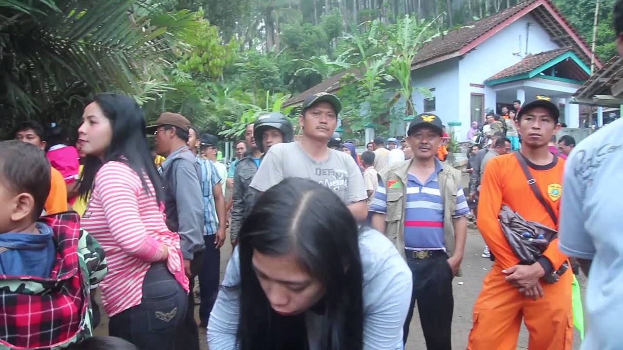 pengunjung longsor# - YouTube