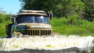 картинка: ОТДЫХ ПО-РУССКИ! Тонем на ЛЭП! Военная полноприводная техника ЗИЛ, ГАЗ, УАЗ. Бездорожье 2021