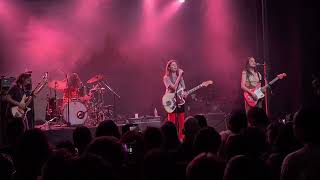 Warpaint &quot;Beetles&quot; live @ The Observatory in Santa Ana, CA (13/14)