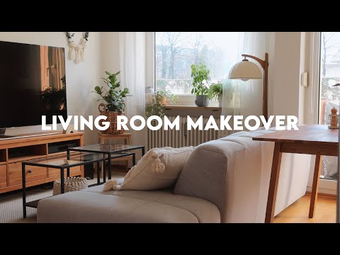 Cozy Living Room Makeover | diy rental-friendly board and batten