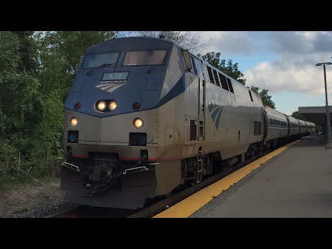 (Nice Driver) Amtrak 64 / VIA 97 (Maple Leaf) - 122 At Port Credit 