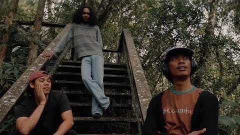 Oddweek - Field of Light (Official Music Video)