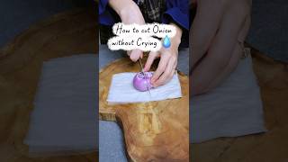 How to Cut Onion Without Crying, no tears! #lifehacks #cookinghacks #kitchenhacks How to Cut Onion Without Crying, no tears! #lifehacks #cookinghacks #kitchenhacks