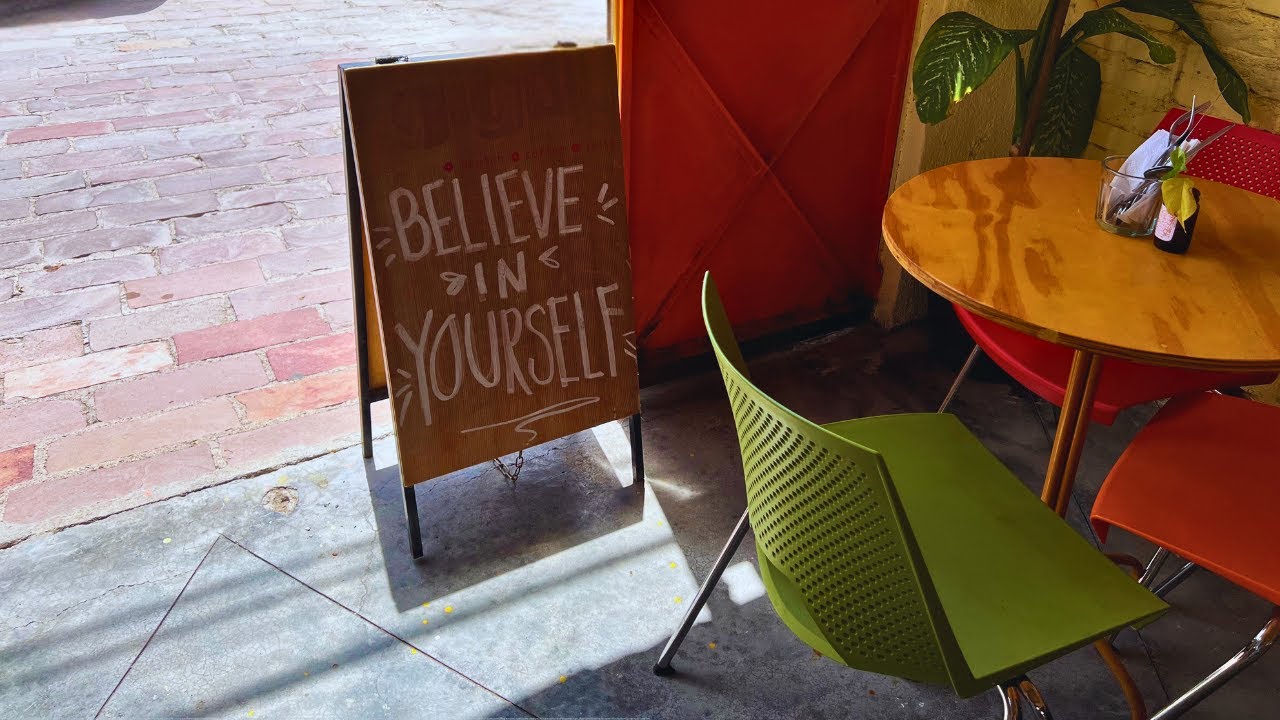 Exploring Creativity: Walking Thru San Miguel 🇲🇽 + Making Another Hat