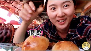 Xinjiang baked buns & BBQ! One bun fills your stomach. 12 stoves teasing your appetite